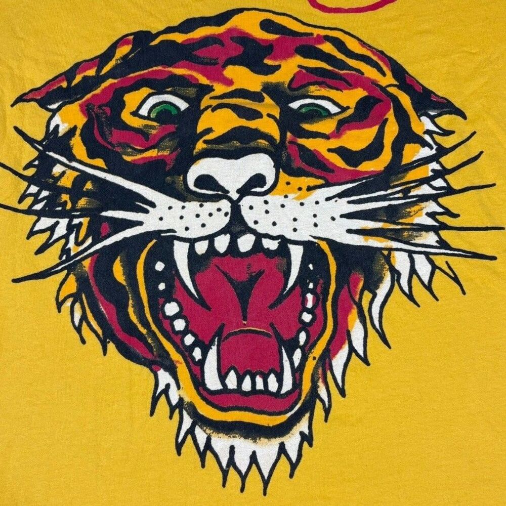 Vintage Ed Hardy T Shirt 2XL Tiger Graphic Yellow Christian Audigier Y2K USA‎ - Picture 2 of 11